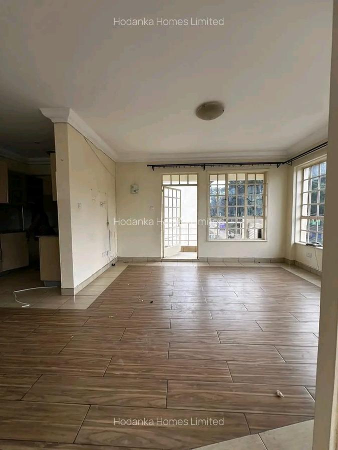 Serviced 2 Bed Apartment with En Suite in Kilimani - 13