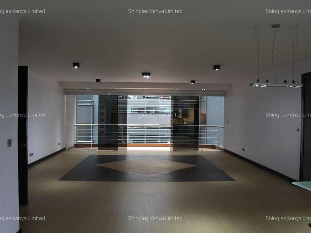 Furnished 3 Bed Apartment with En Suite at Riverside Drive - 4