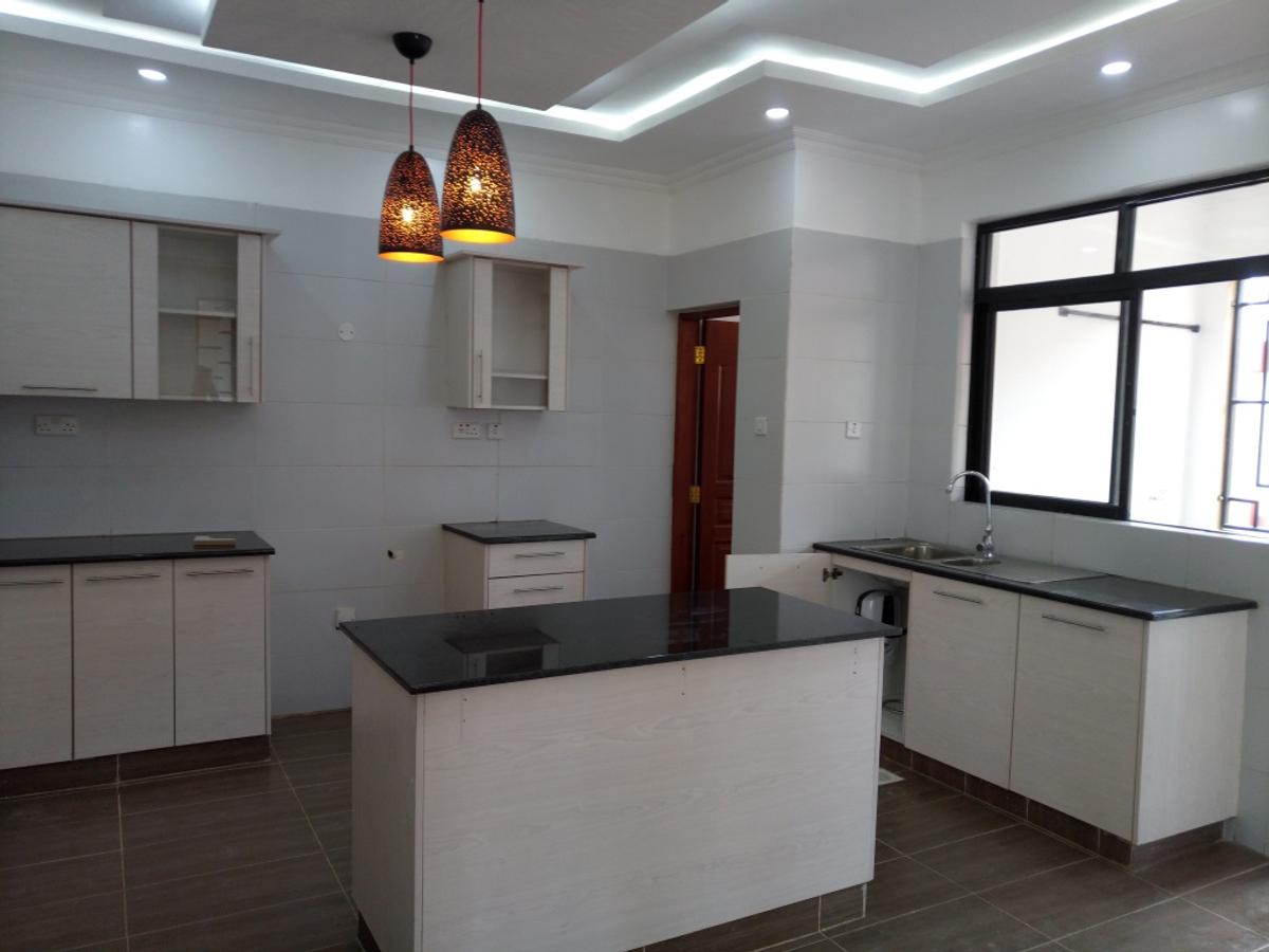 3 Bed Apartment with En Suite at Kilimani - 5