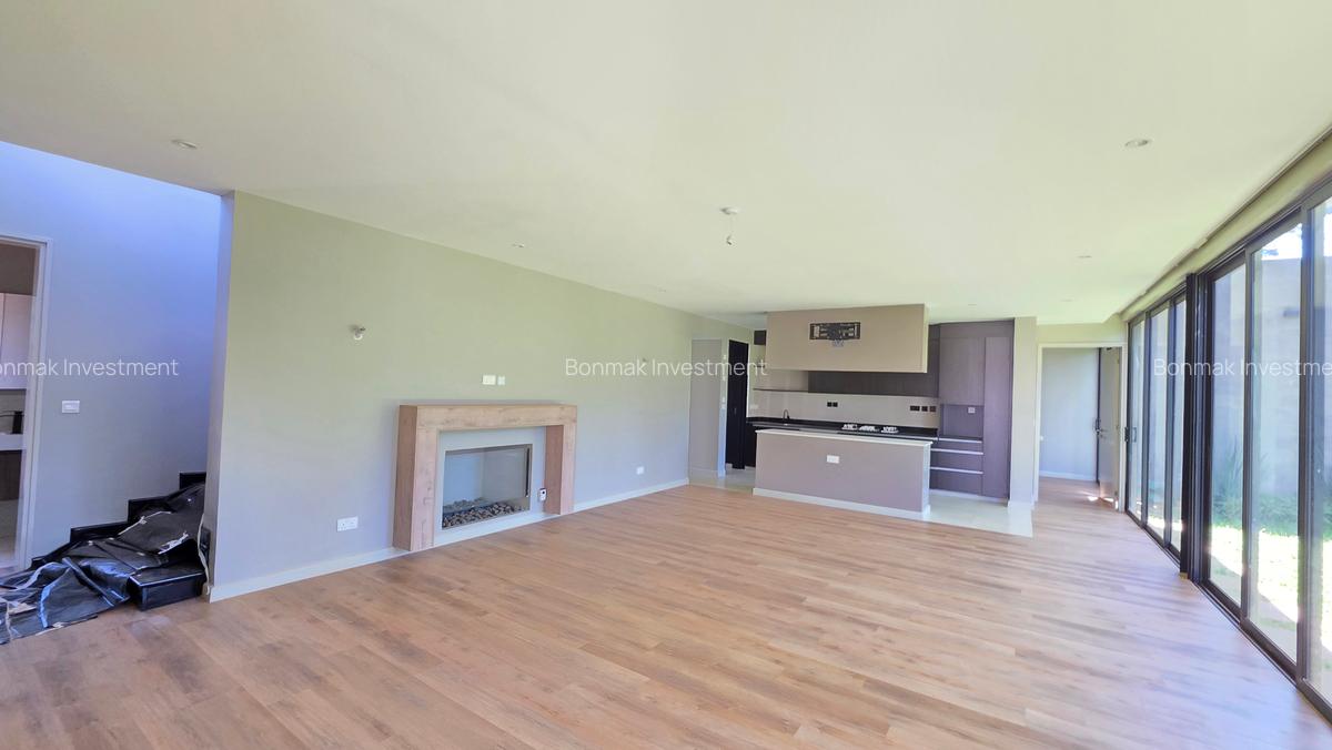 4 Bed Townhouse with En Suite at New Runda. - 10