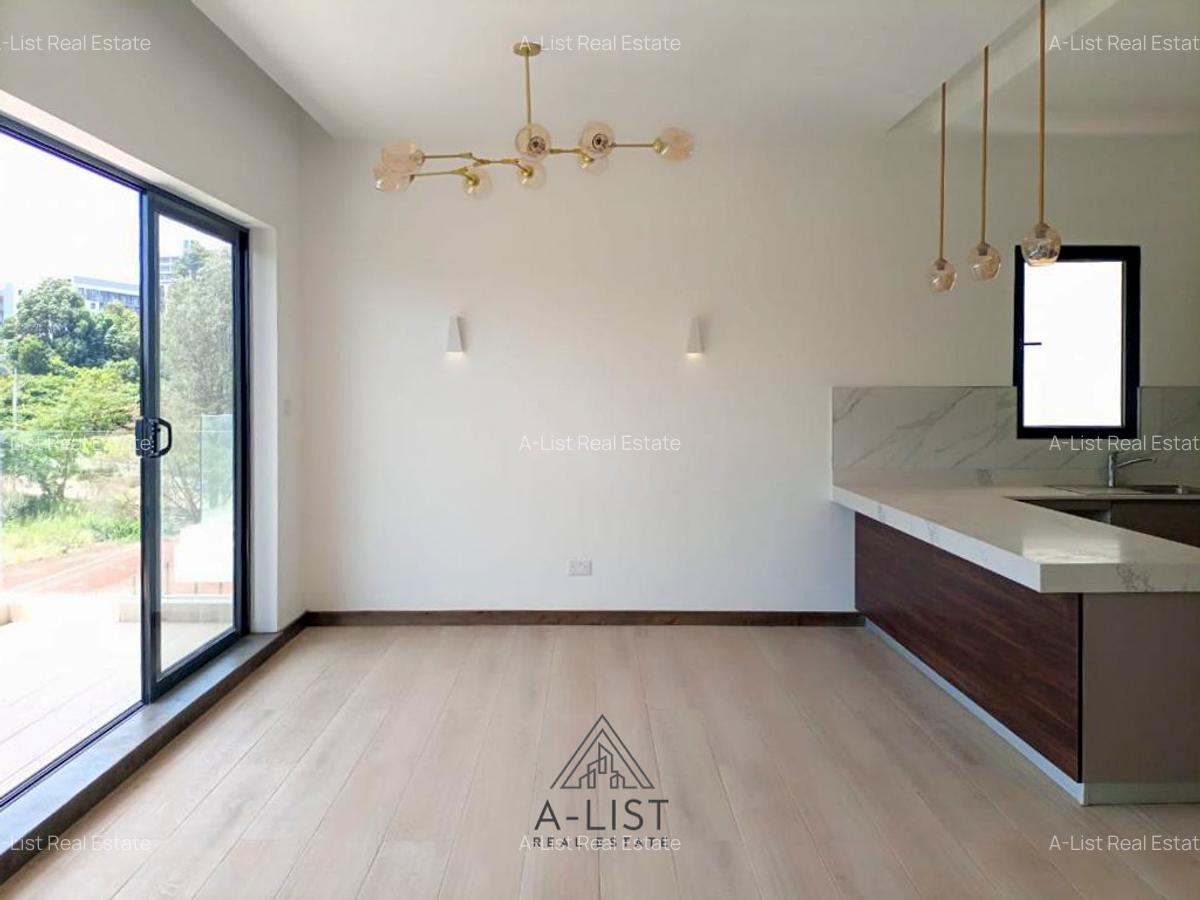 2 Bed Apartment with En Suite at Two Rivers - 3