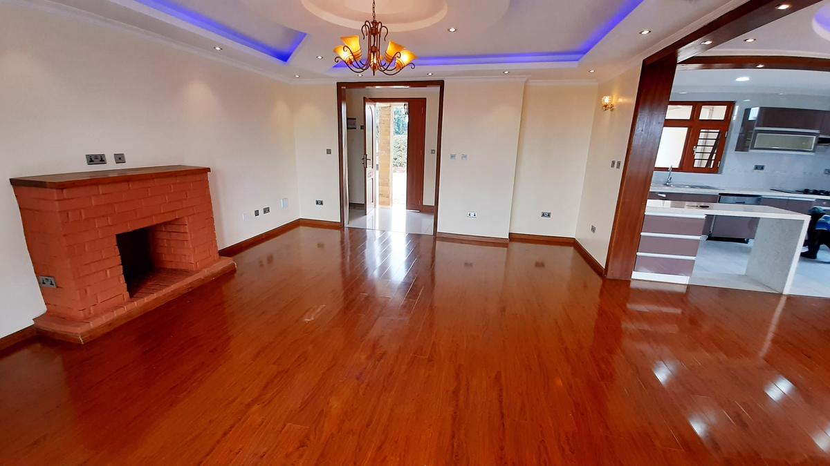 4 Bed Townhouse with En Suite at Centre Piece - 7