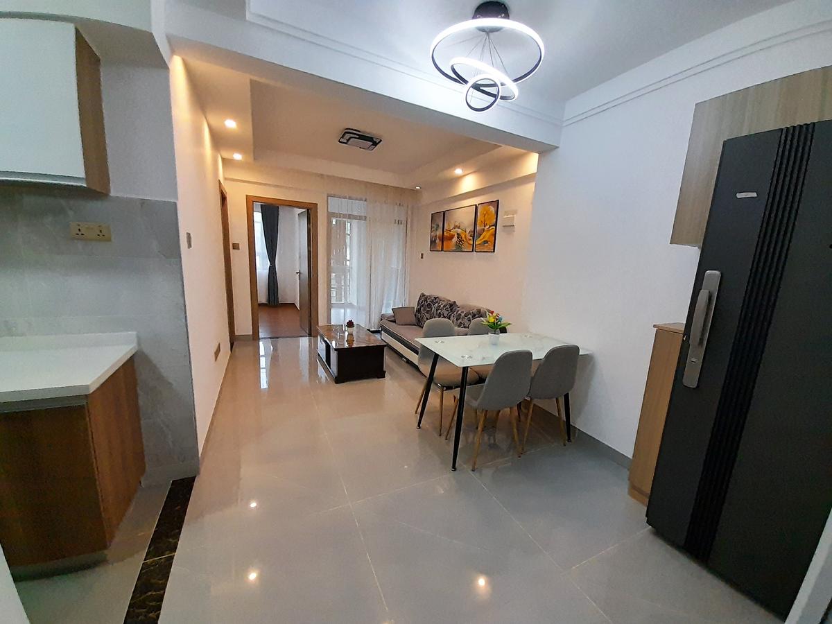 2 Bed Apartment with En Suite at Ole Dume Road - 3