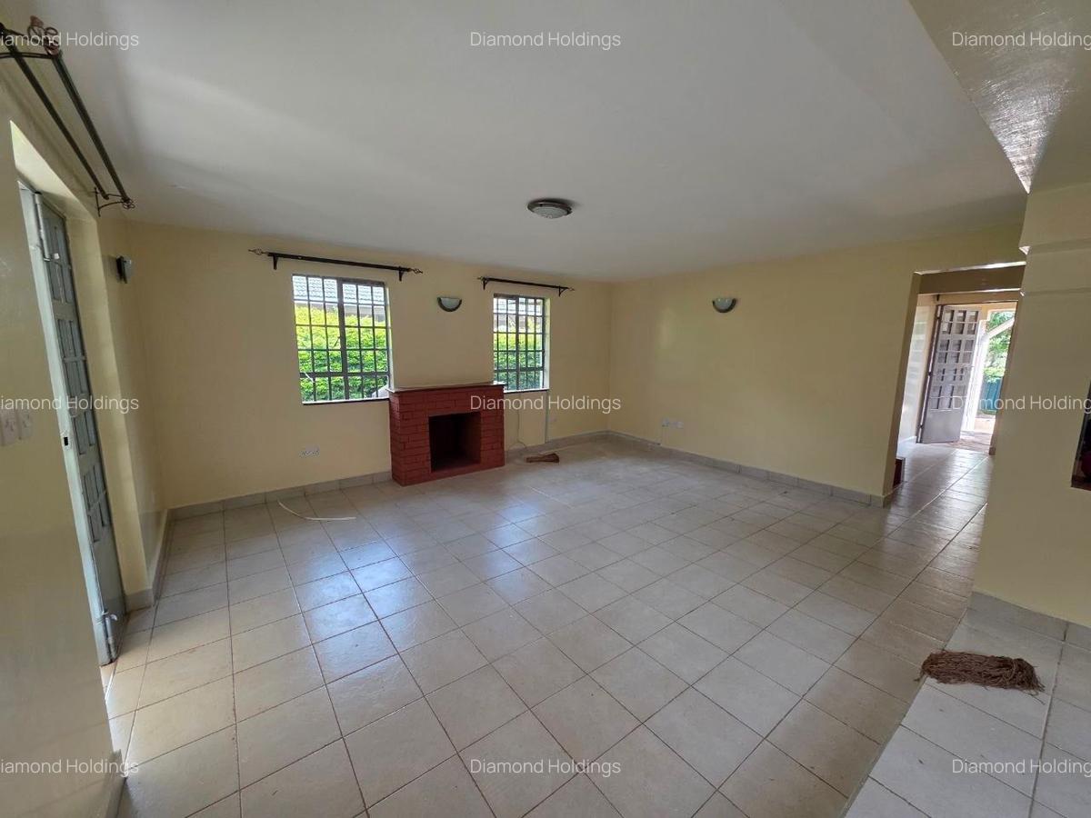 4 Bed House with En Suite in Kiambu Road - 8