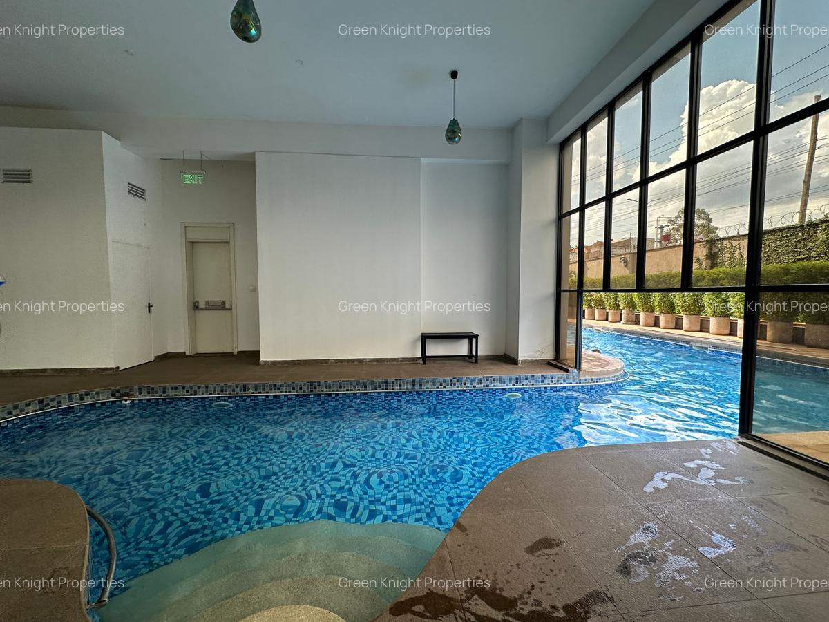 Serviced 2 Bed Apartment with En Suite in Westlands Area - 11