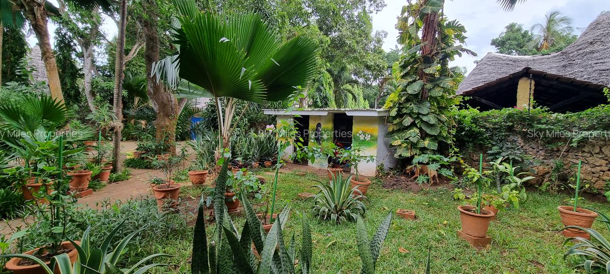 3 Bed Villa with En Suite at La-Marina - 15