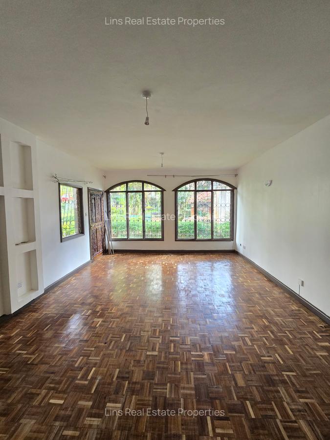 4 Bed Townhouse with En Suite in Lavington - 3