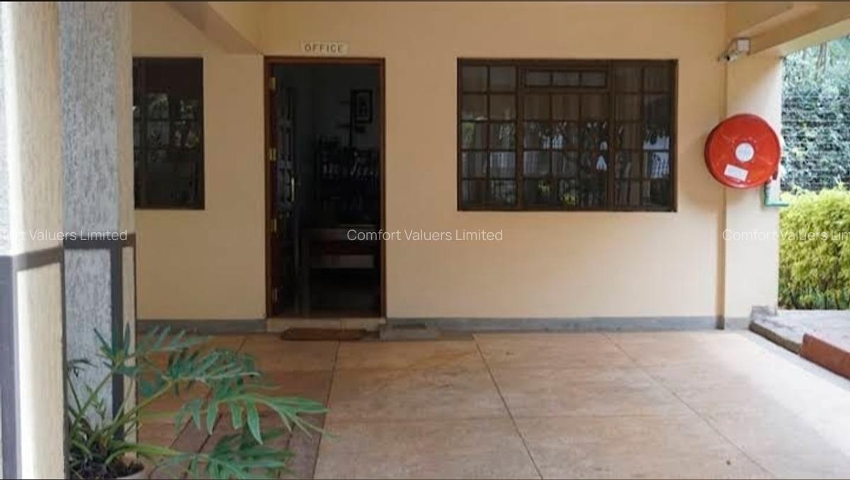 Serviced 1 Bed Apartment with En Suite at Kilimani - 3