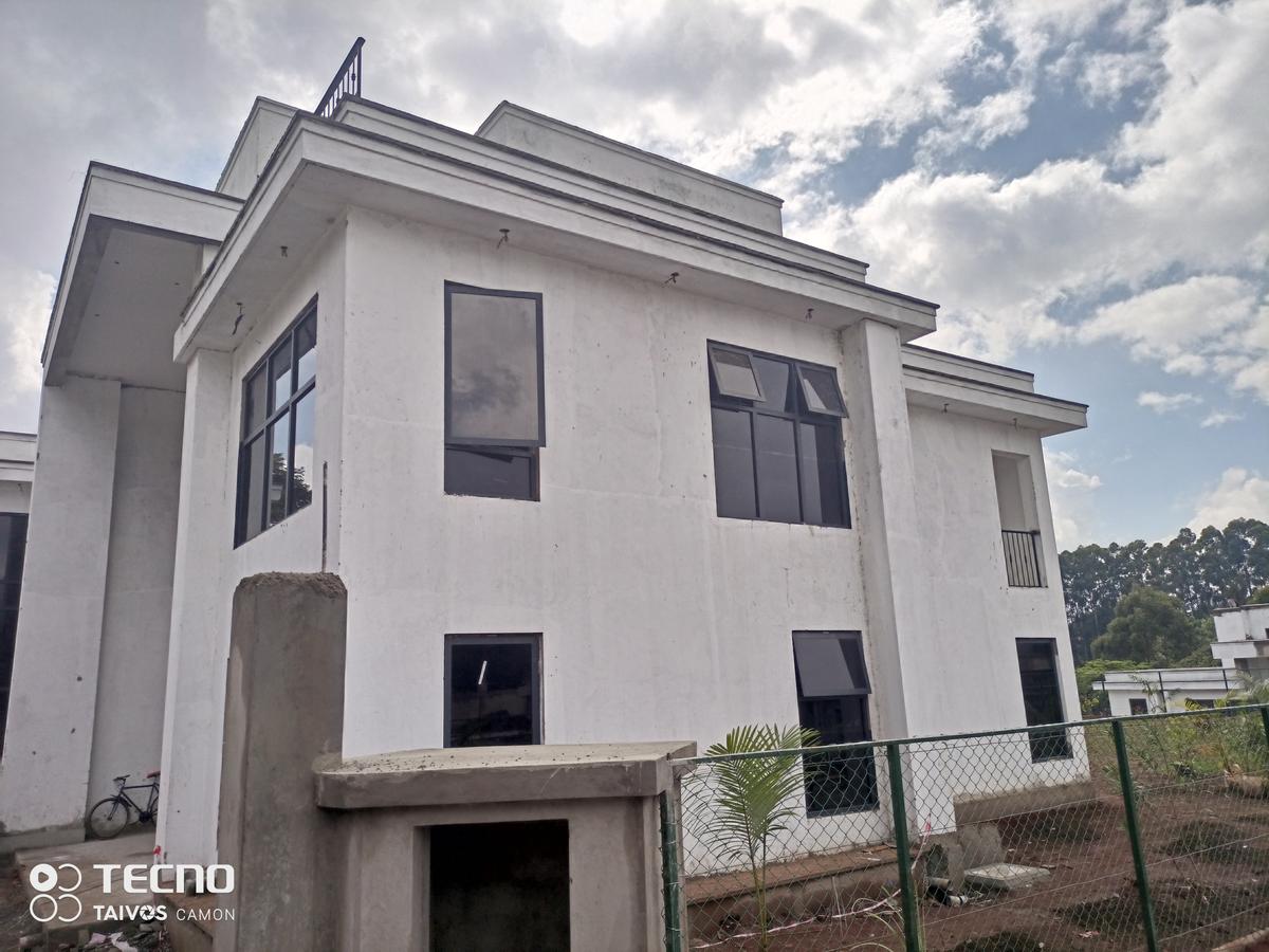 5 Bed Villa with En Suite at Off Kyuna Rd - 3