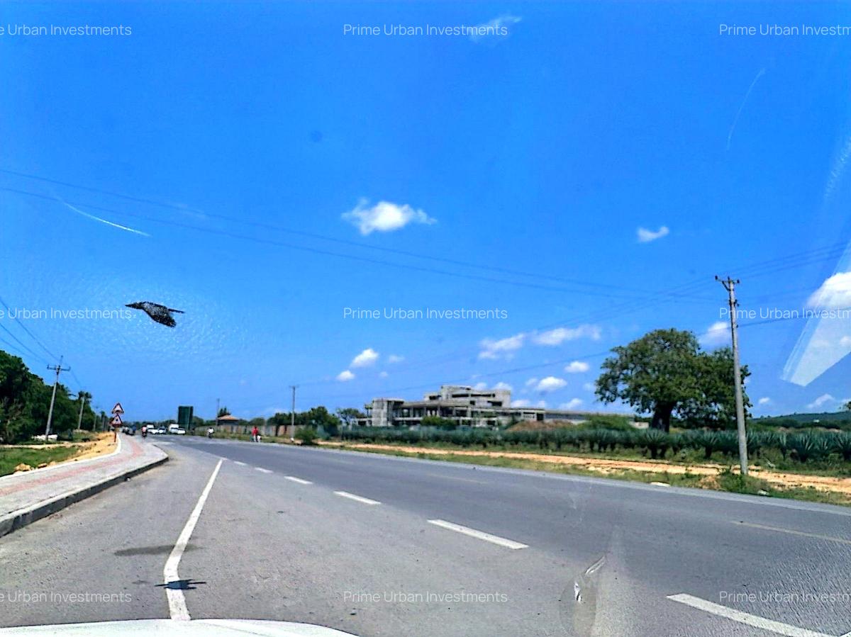 4,047 m² Land at Kikambala - Mombasa Malindi Highway - 3