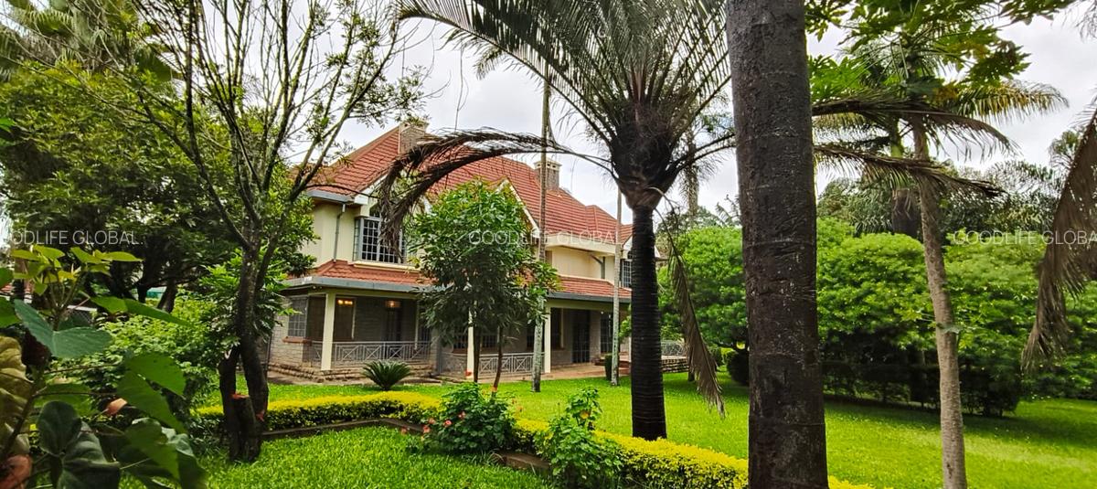5 Bed House with En Suite at Runda - 2