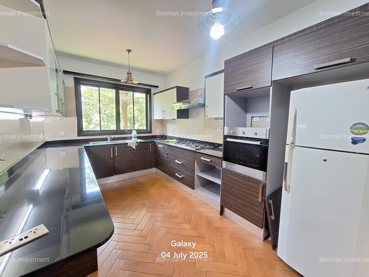 3 Bed Townhouse with En Suite at Grevelia Grove - 13