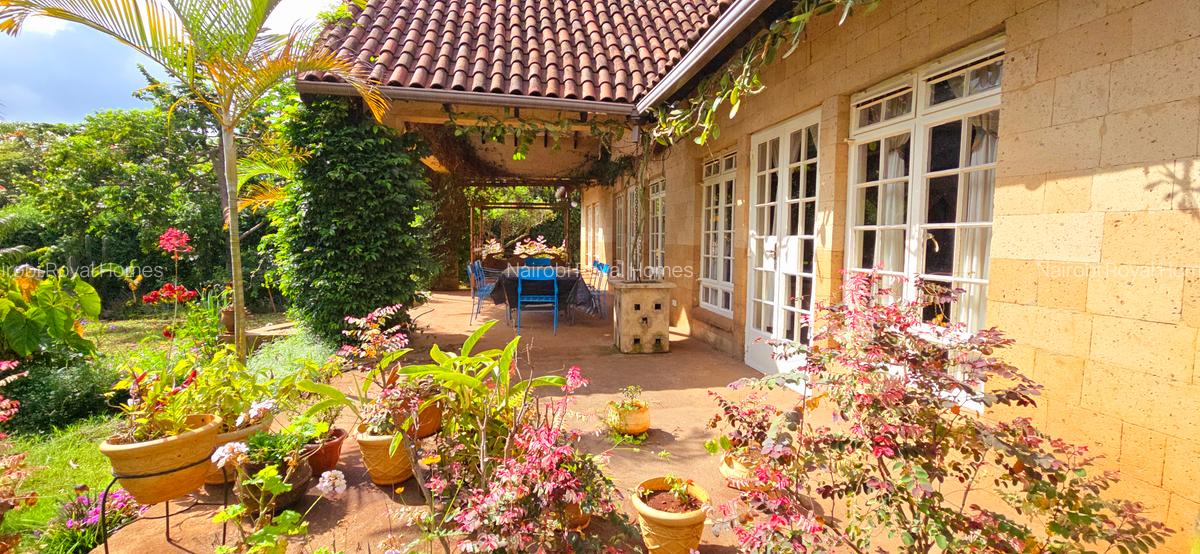 4 Bed House with En Suite at Runda Road - 6