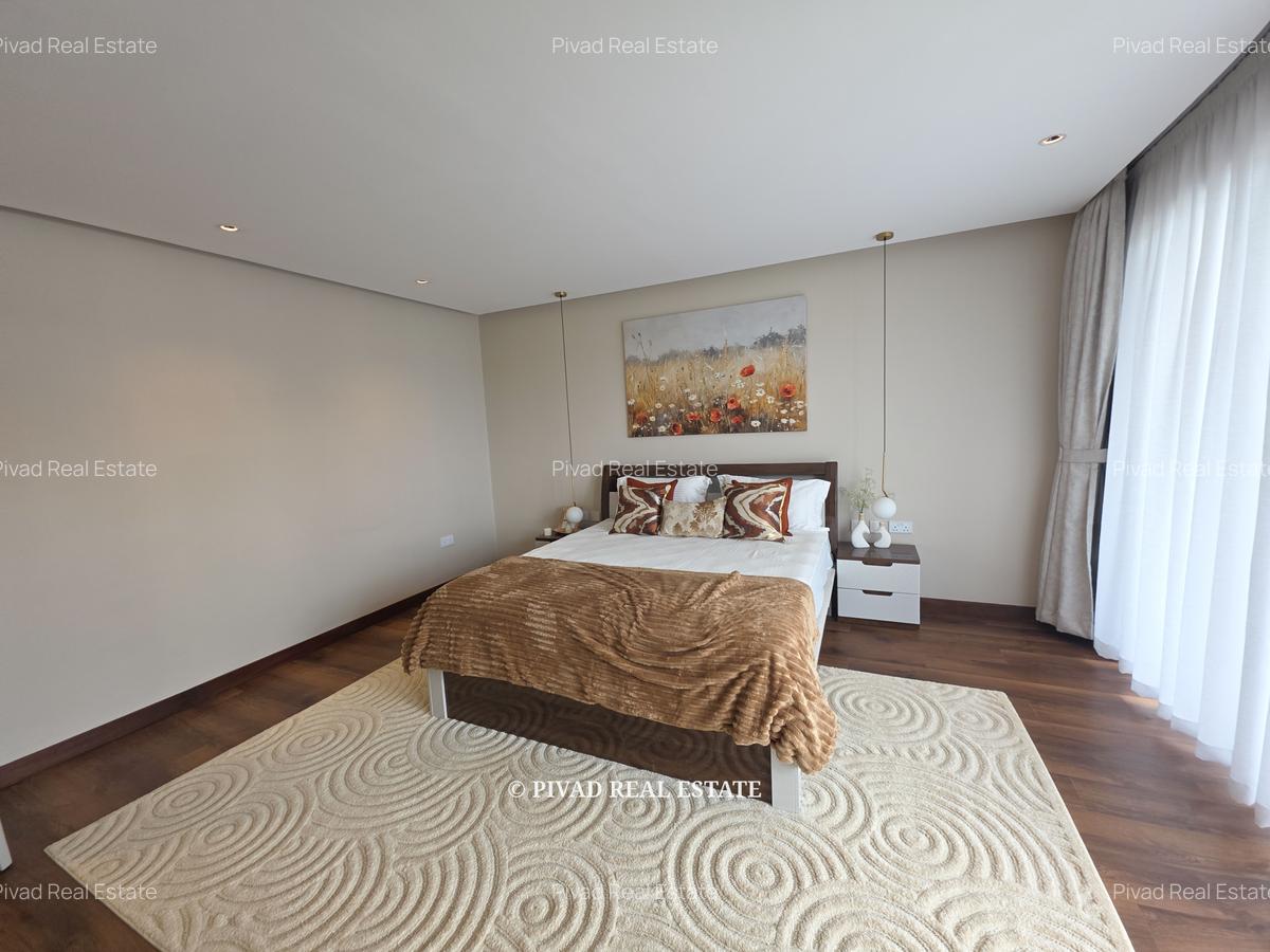 4 Bed Townhouse with Swimming Pool in Langata - 13