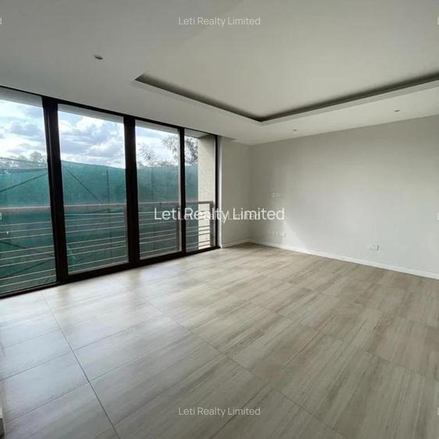 4 Bed Townhouse with En Suite in Lavington - 3