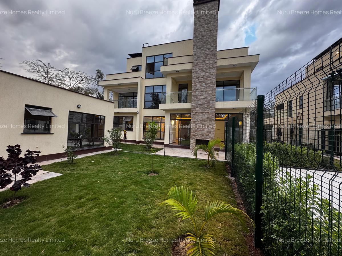 5 Bed Townhouse with En Suite in Karen - 18