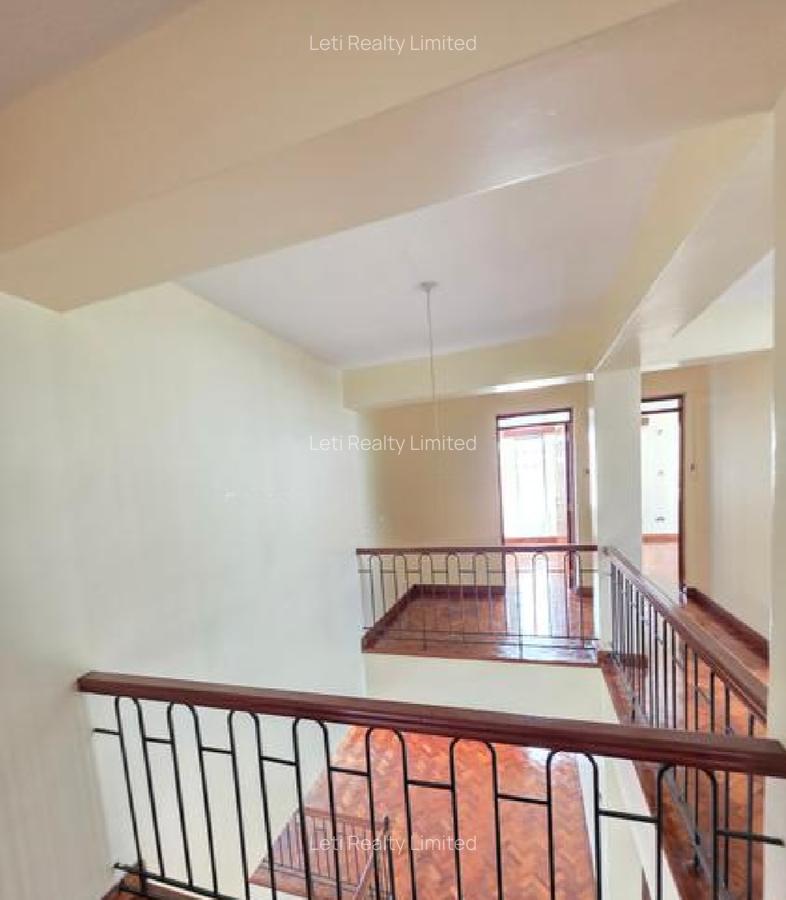 4 Bed Townhouse with En Suite in Riverside - 8