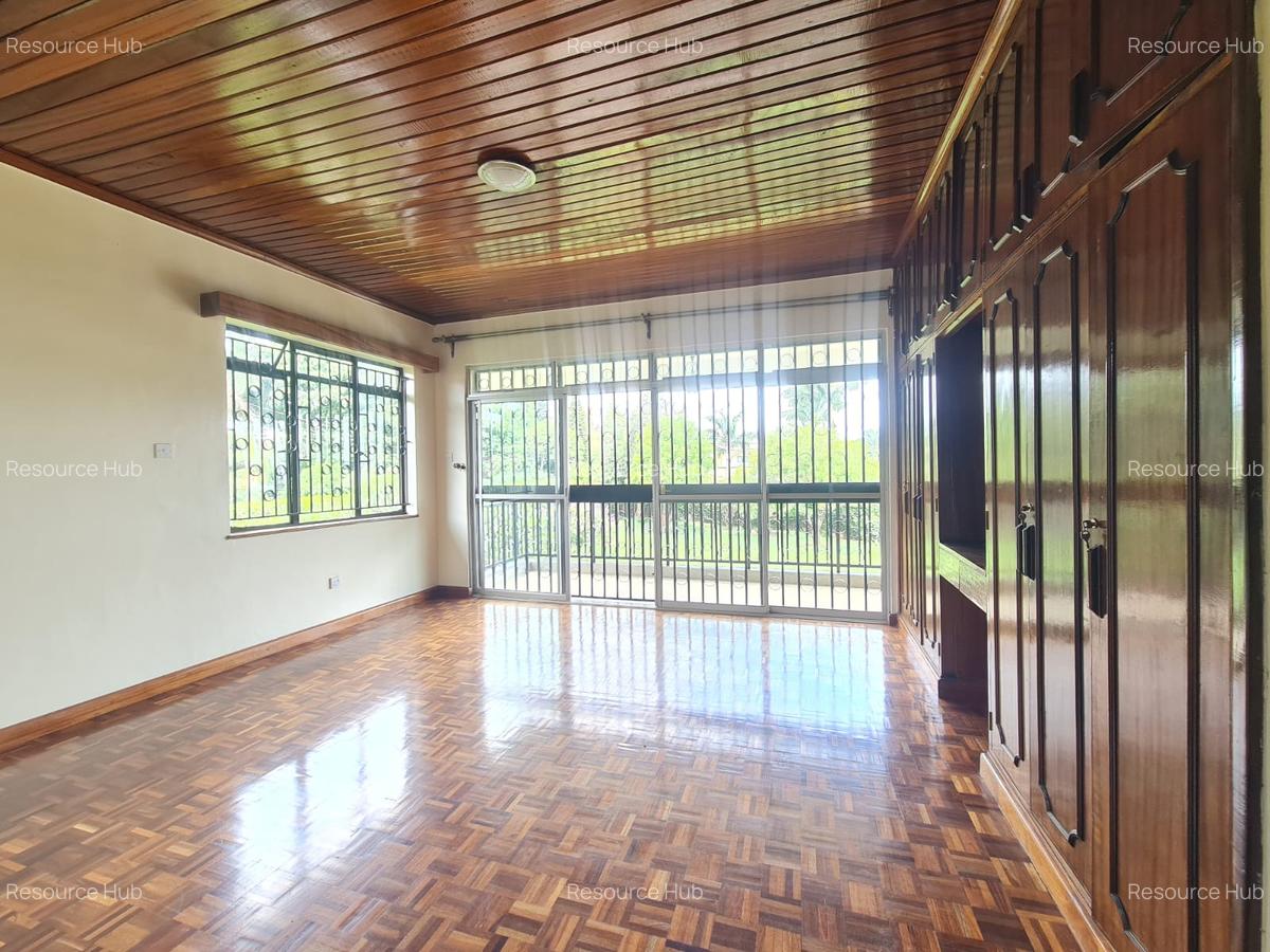 4 Bed House with En Suite at Runda - 12