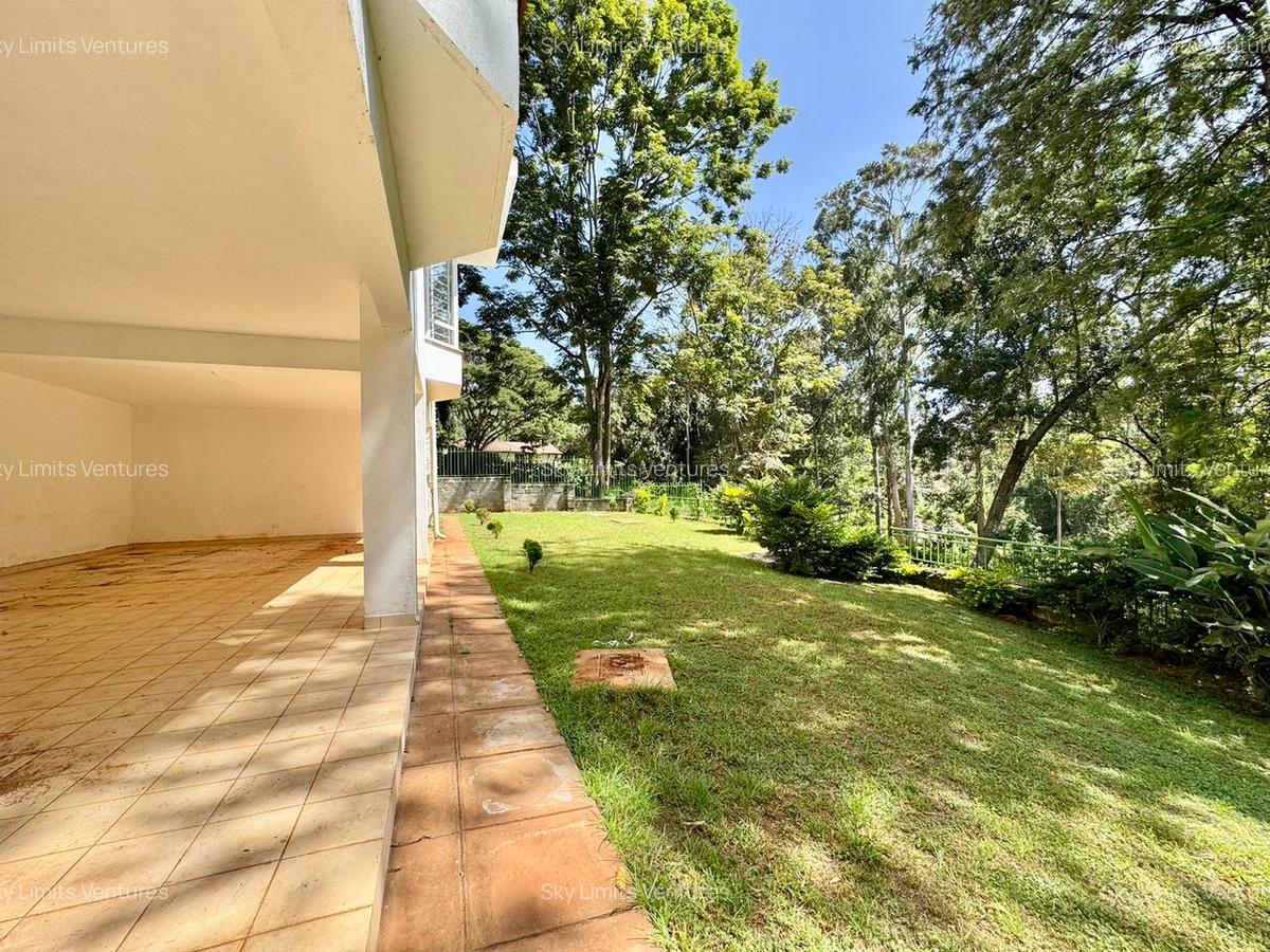 5 Bed Townhouse with Staff Quarters in Rosslyn - 3