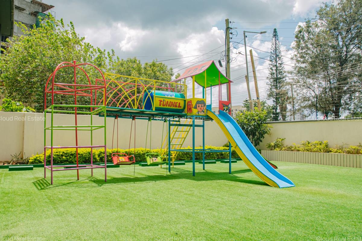 Furnished 3 Bed Apartment with Swimming Pool in Kilimani - 14