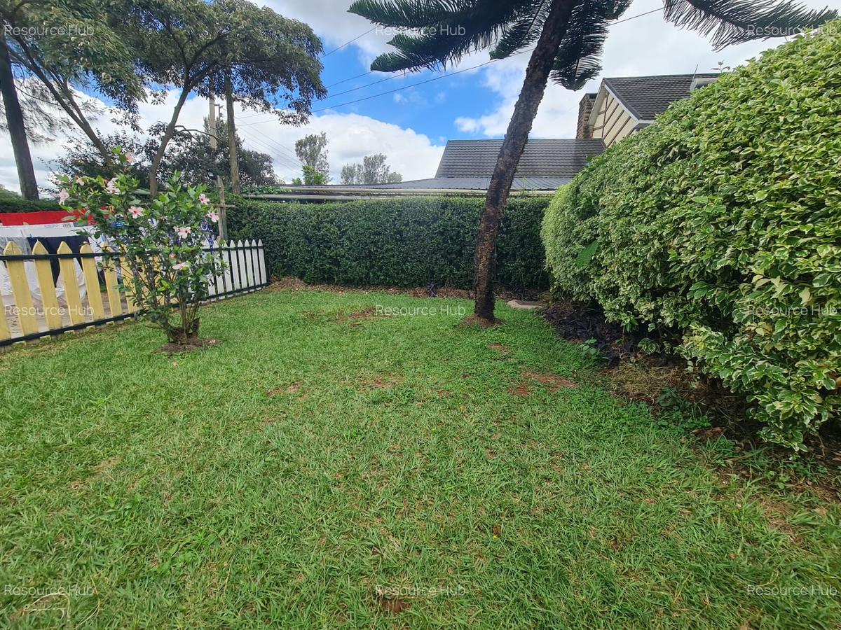 3 Bed House with Garden at Near Hilcrest - 5