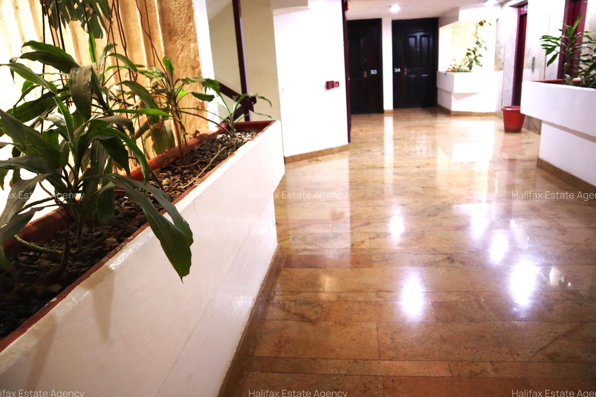 3 Bed Apartment with En Suite in Westlands Area - 16