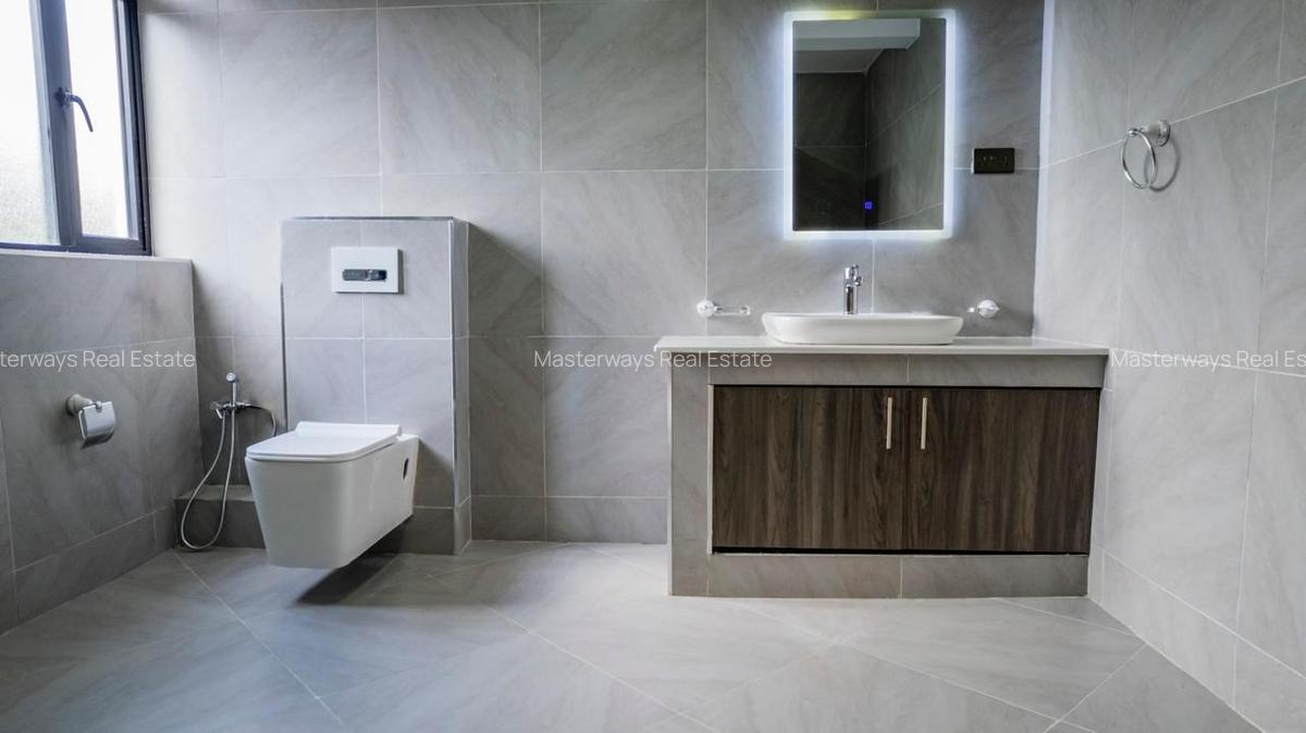 5 Bed Villa with En Suite at Kyuna - 7