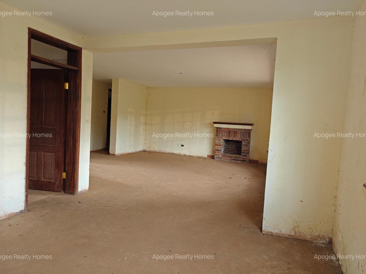 4 Bed House with En Suite at Fourways Junction Estate - 4