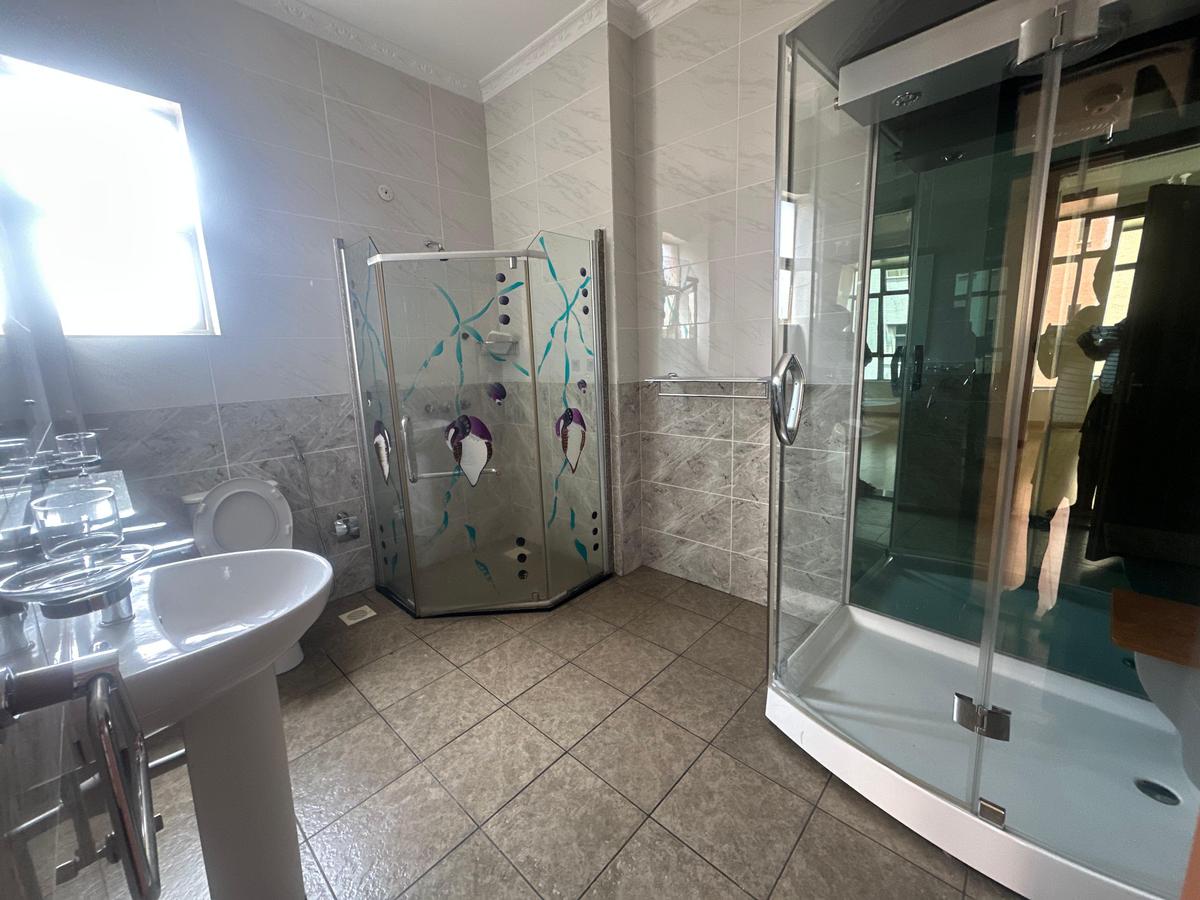 3 Bed Apartment with En Suite in Kilimani - 13