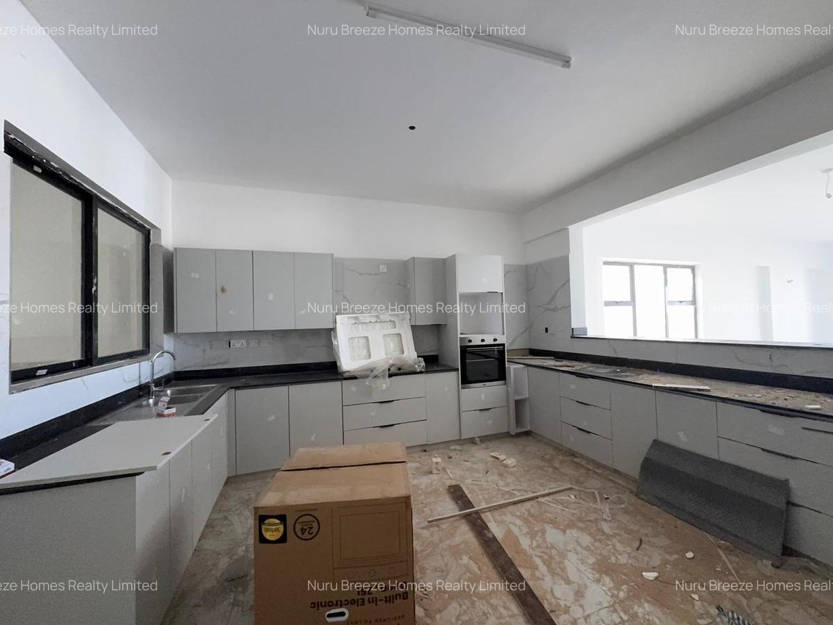 3 Bed Apartment with En Suite in General Mathenge - 14