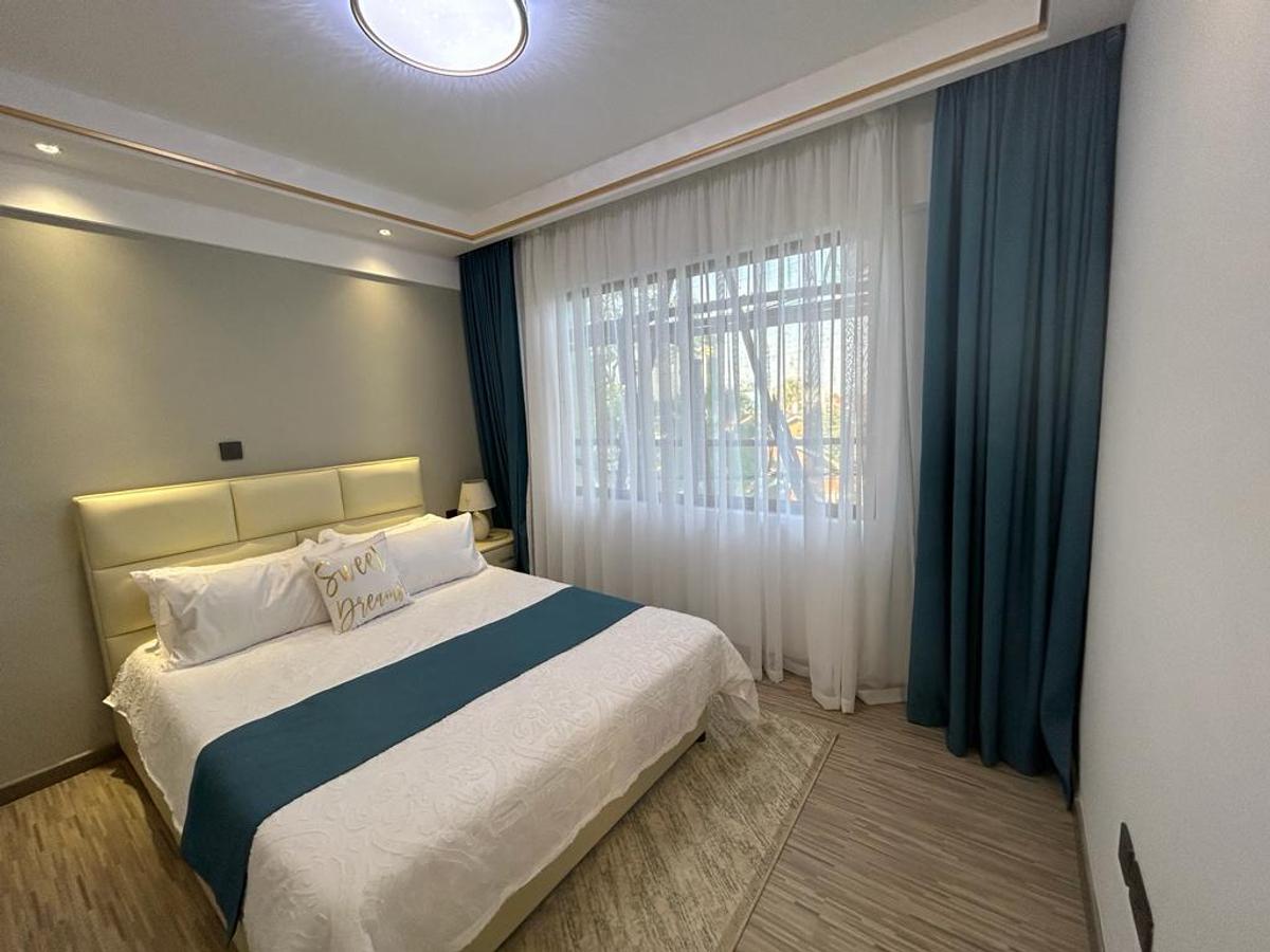 Furnished 2 Bed Apartment with En Suite at Padmore Road - 3