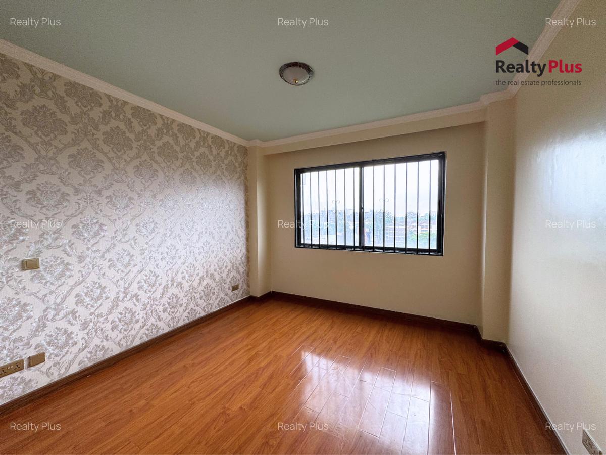 3 Bed Apartment with En Suite at Dennis Pritt Road - 12