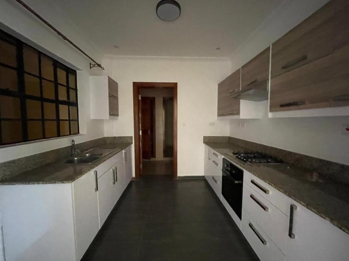 2 Bed Apartment with En Suite in Rhapta Road - 11