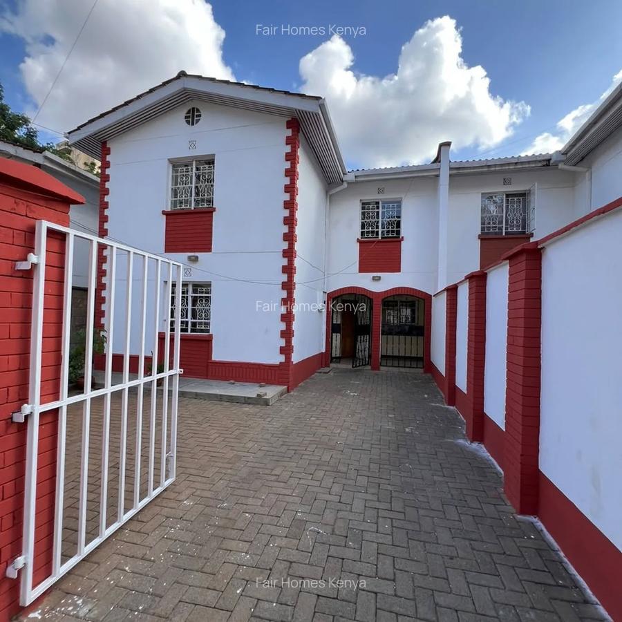 5 Bed Townhouse with En Suite at Mbaazi Road - 1