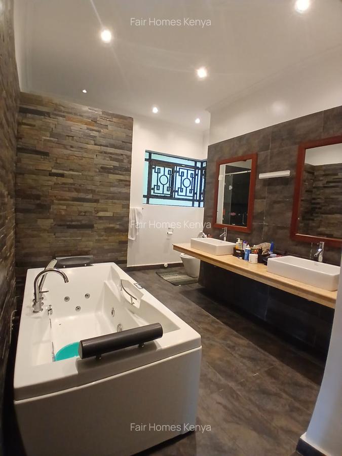 5 Bed Townhouse with En Suite at Lavington Mall - 9