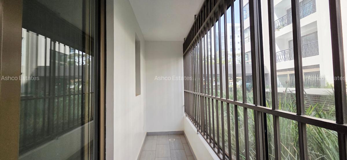2 Bed Apartment with En Suite in Lavington - 3