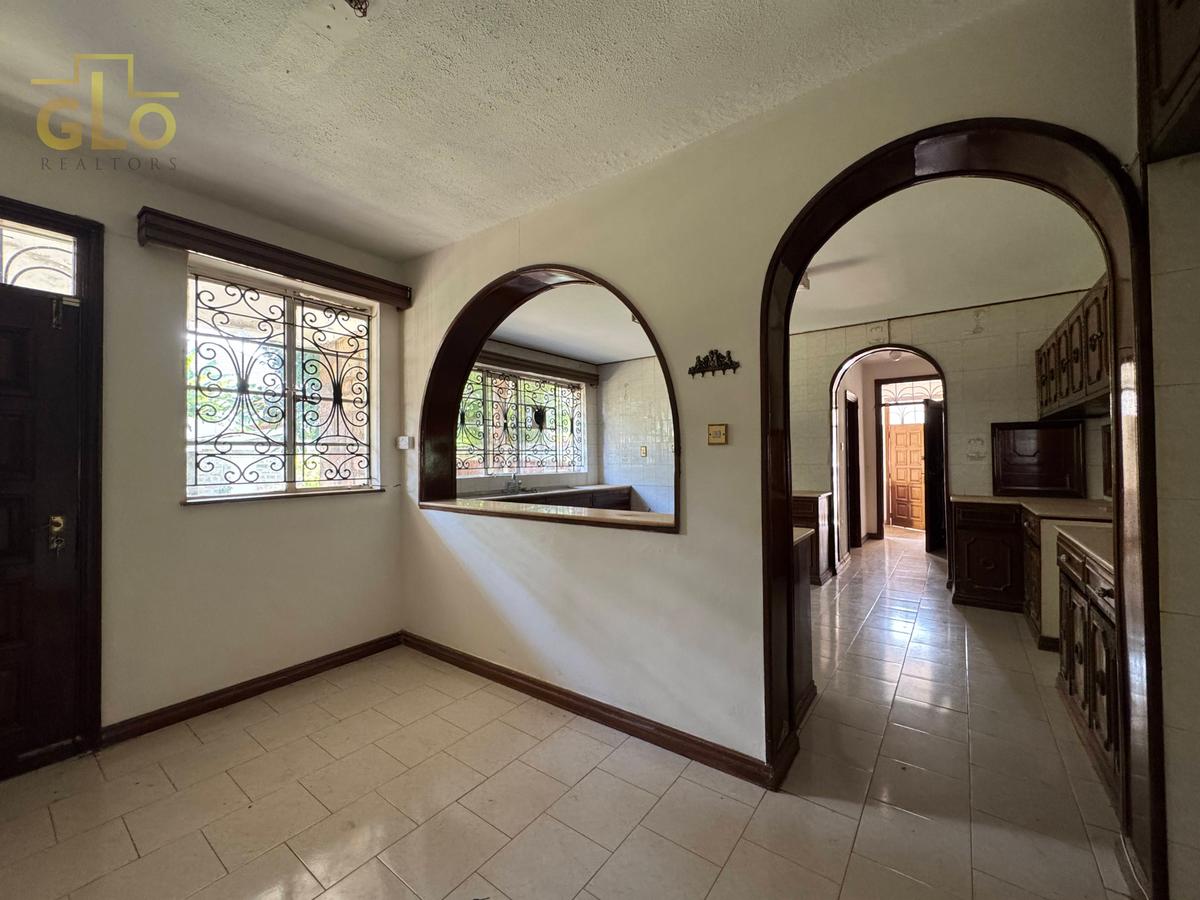 5 Bed House with En Suite in Gigiri - 20