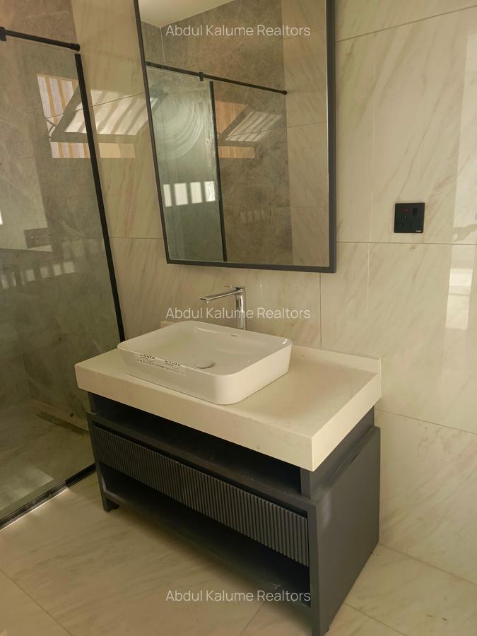 Serviced 3 Bed Apartment with En Suite at Nyali - 10