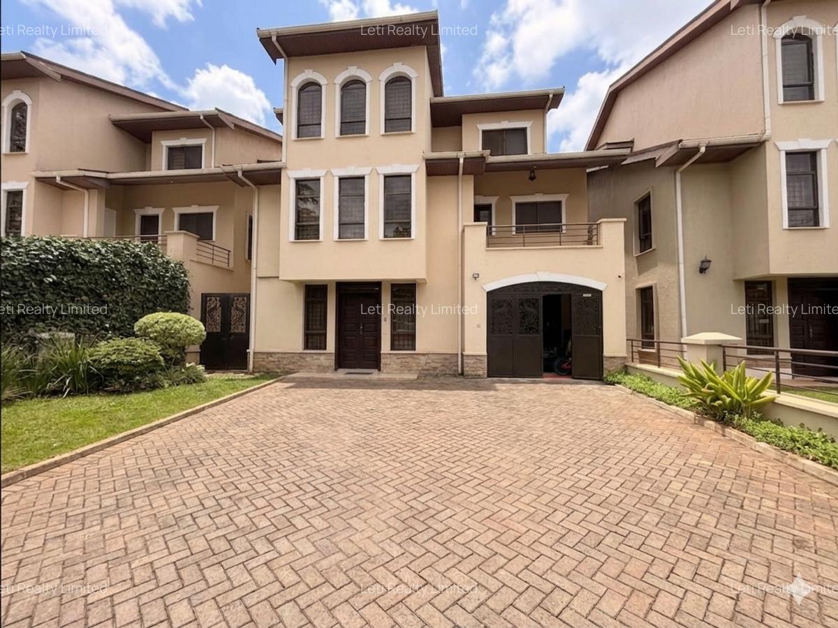 5 Bed Townhouse with En Suite in Lavington - 1