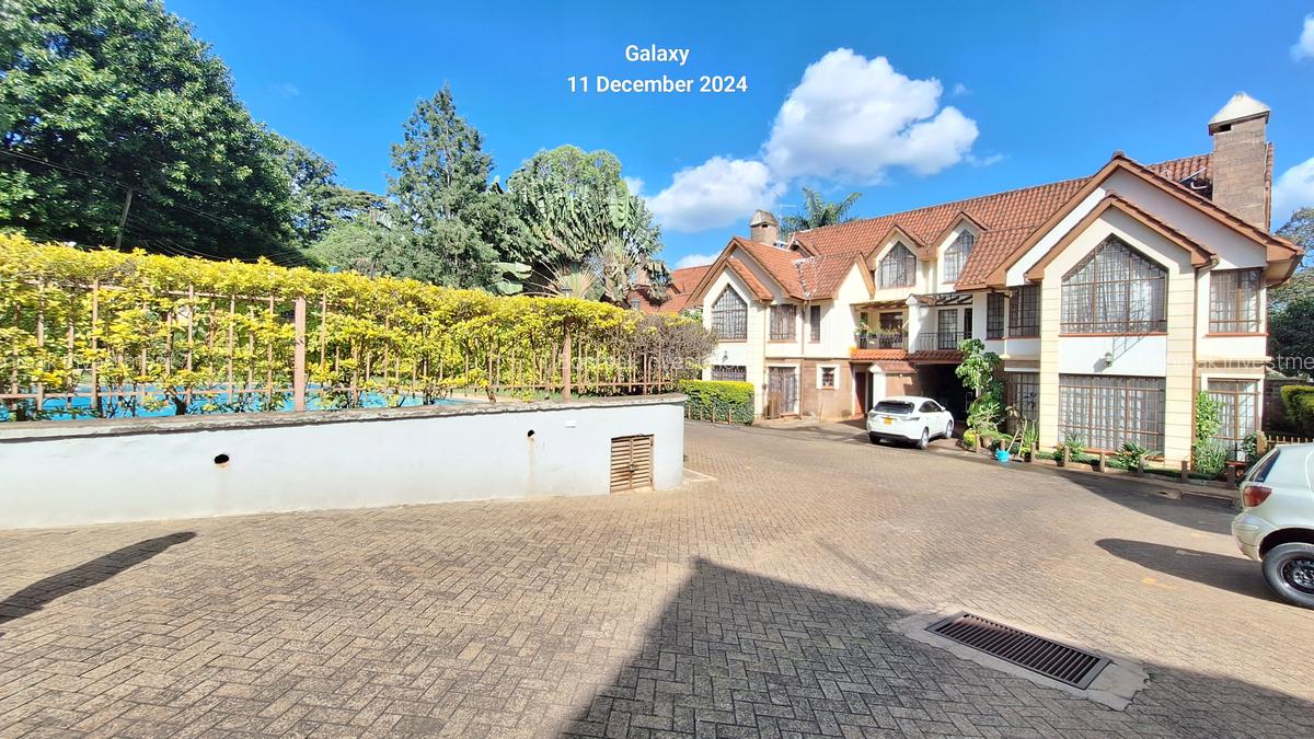 4 Bed Townhouse with En Suite at Lavington Green - 3