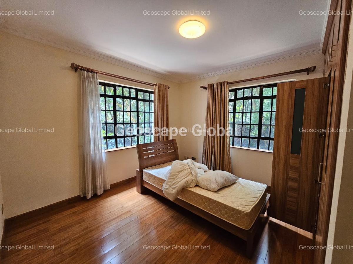 2 Bed Apartment with En Suite in Nyari - 9