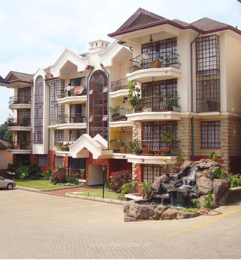 3 Bed Apartment with Swimming Pool in Riverside - 2