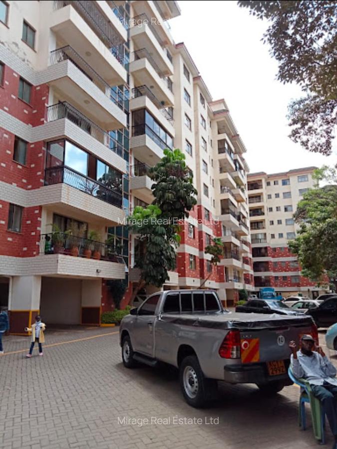 4 Bed Apartment with En Suite in Lavington - 1