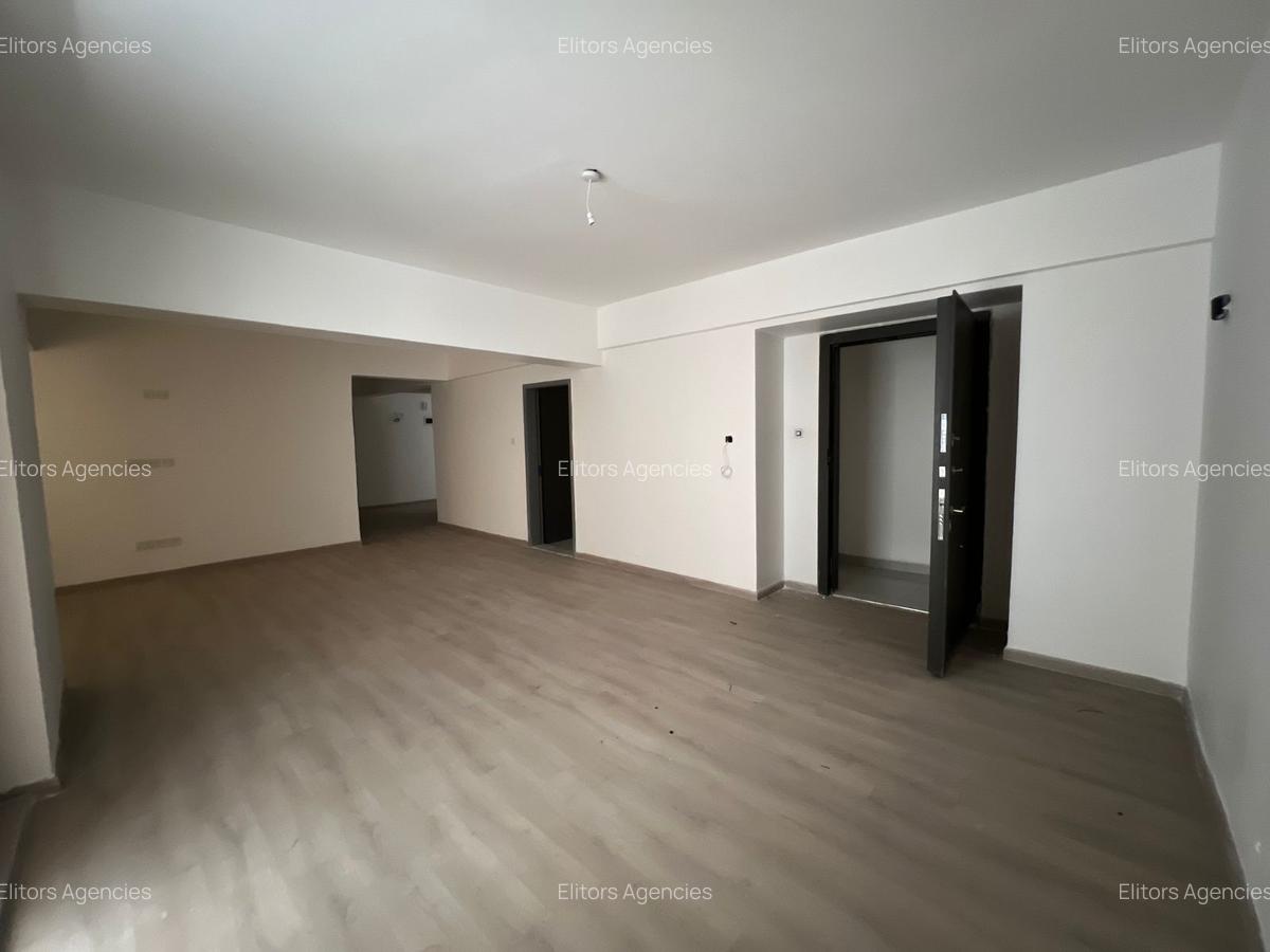 4 Bed Apartment with En Suite at 5Th Parklands - 3