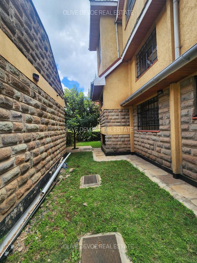 5 Bed Townhouse with En Suite in Kileleshwa - 17