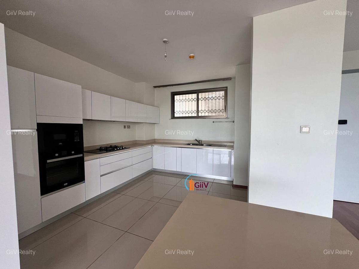 3 Bed Apartment with En Suite in Muthaiga - 14