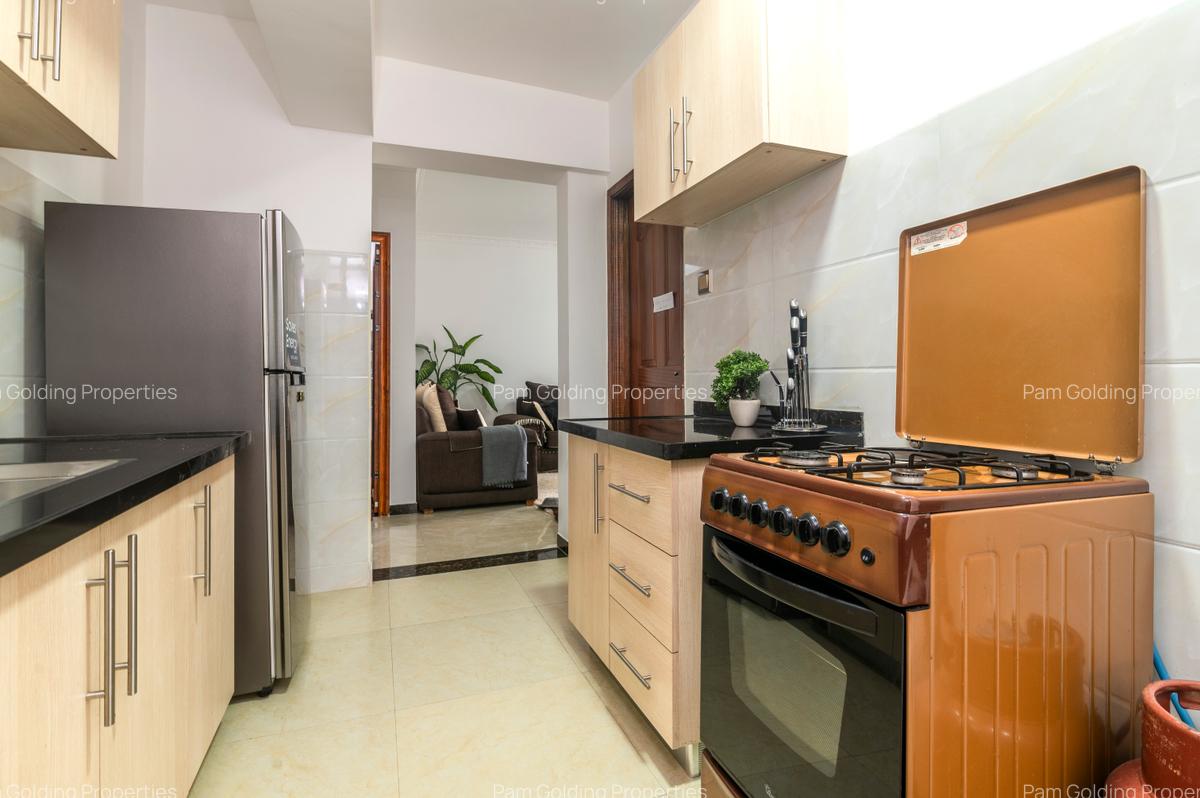 2 Bed Apartment with En Suite at Denis Prit - 11