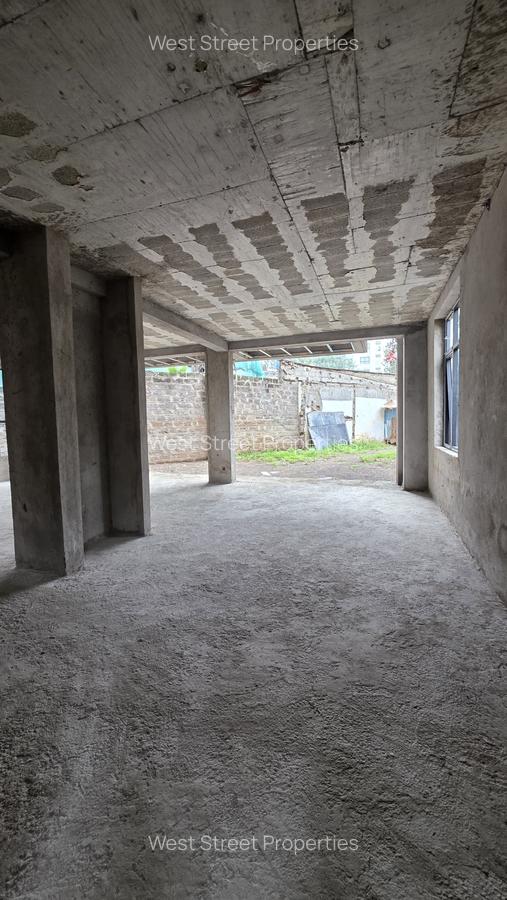 5 Bed Villa with En Suite at Lavington - 11