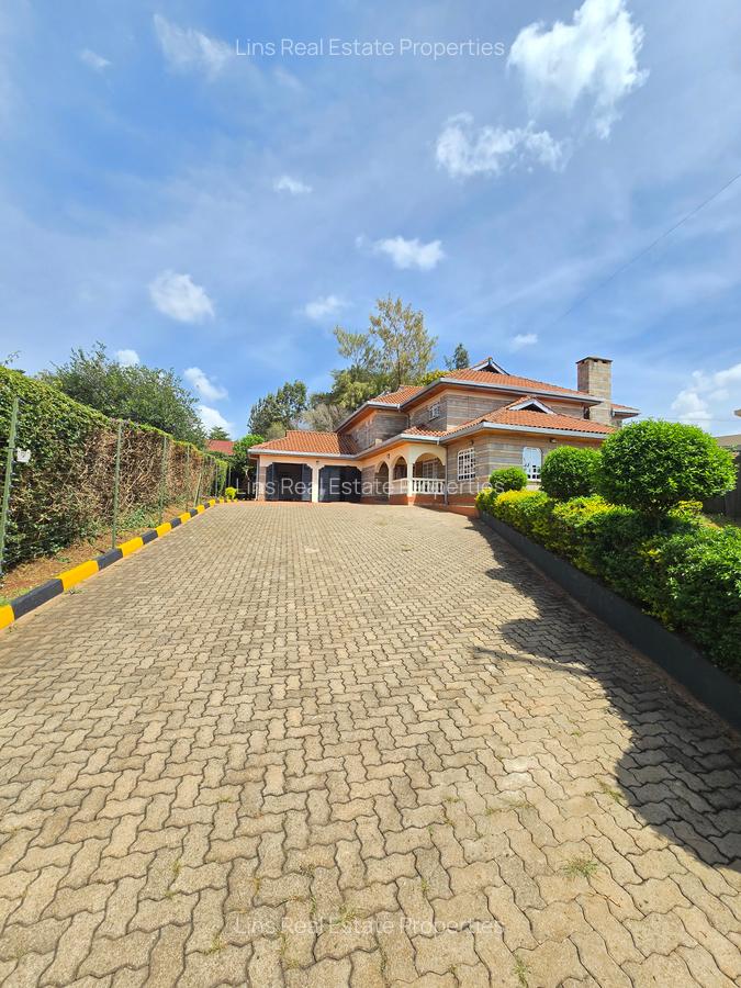 5 Bed House with En Suite in Nyari - 1