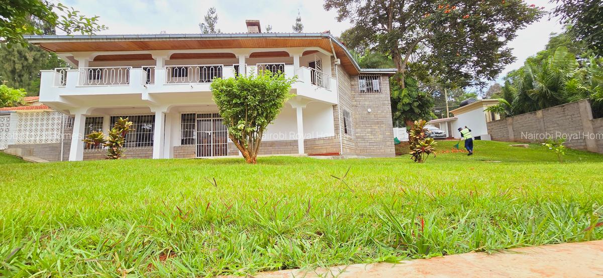 Commercial Property with Service Charge Included at Whispers Avenue - 4